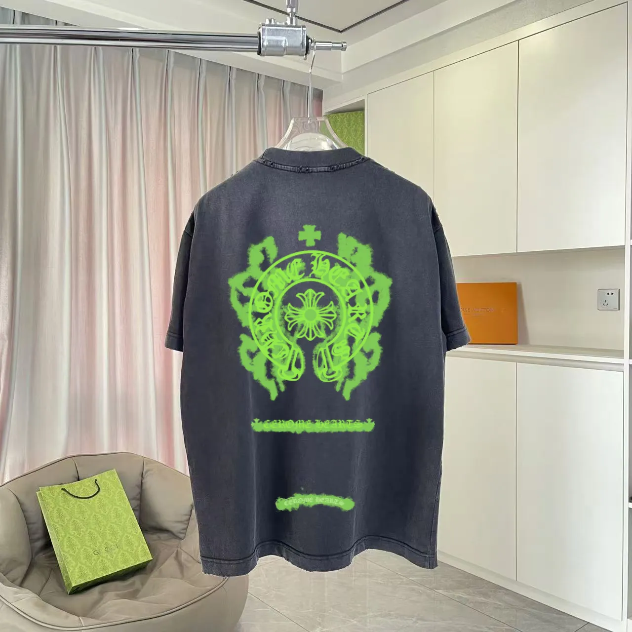 🅿️200 ch Crocodile* 2025 spring and summer new style, washed, worn, Sanskrit cross print, short-sleeved T-shirt, customized fabric 320g, same style for men and women, size: S M L XL XXL five codes, color: black gray